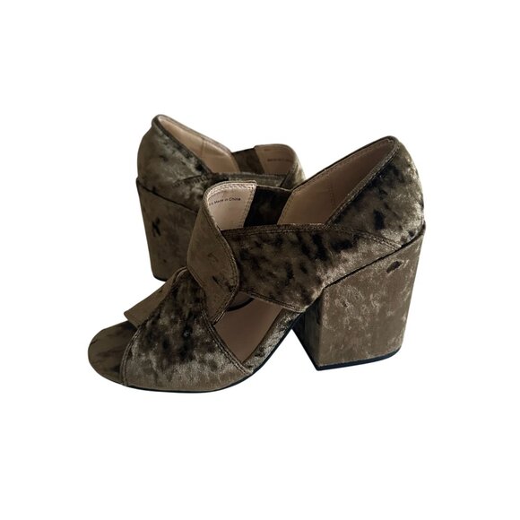 CABI Olive Brown Crushed Velvet Heels Size US 7 - Picture 2 of 10